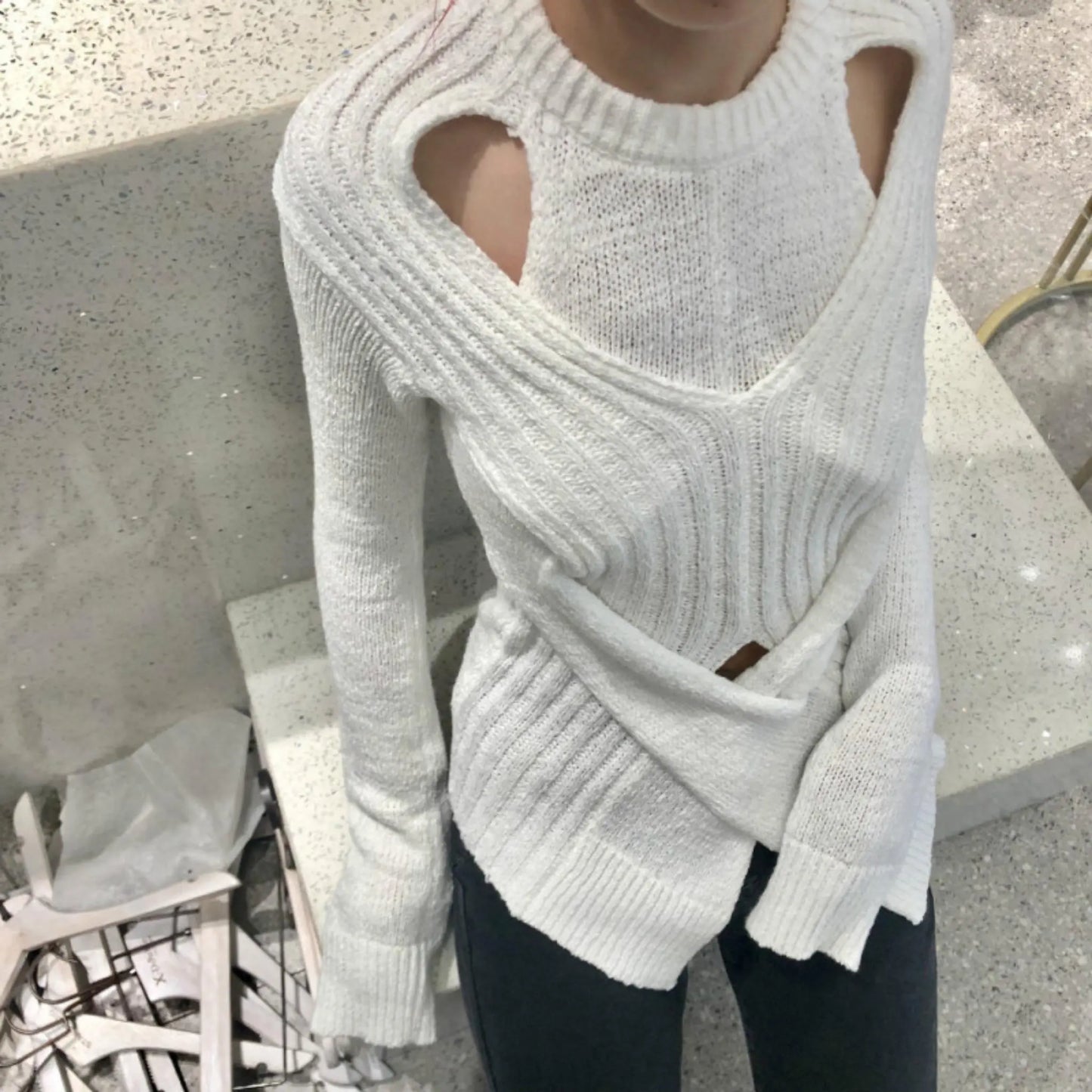 Asymmetric Sweater OCS Trade Co., Ltd.