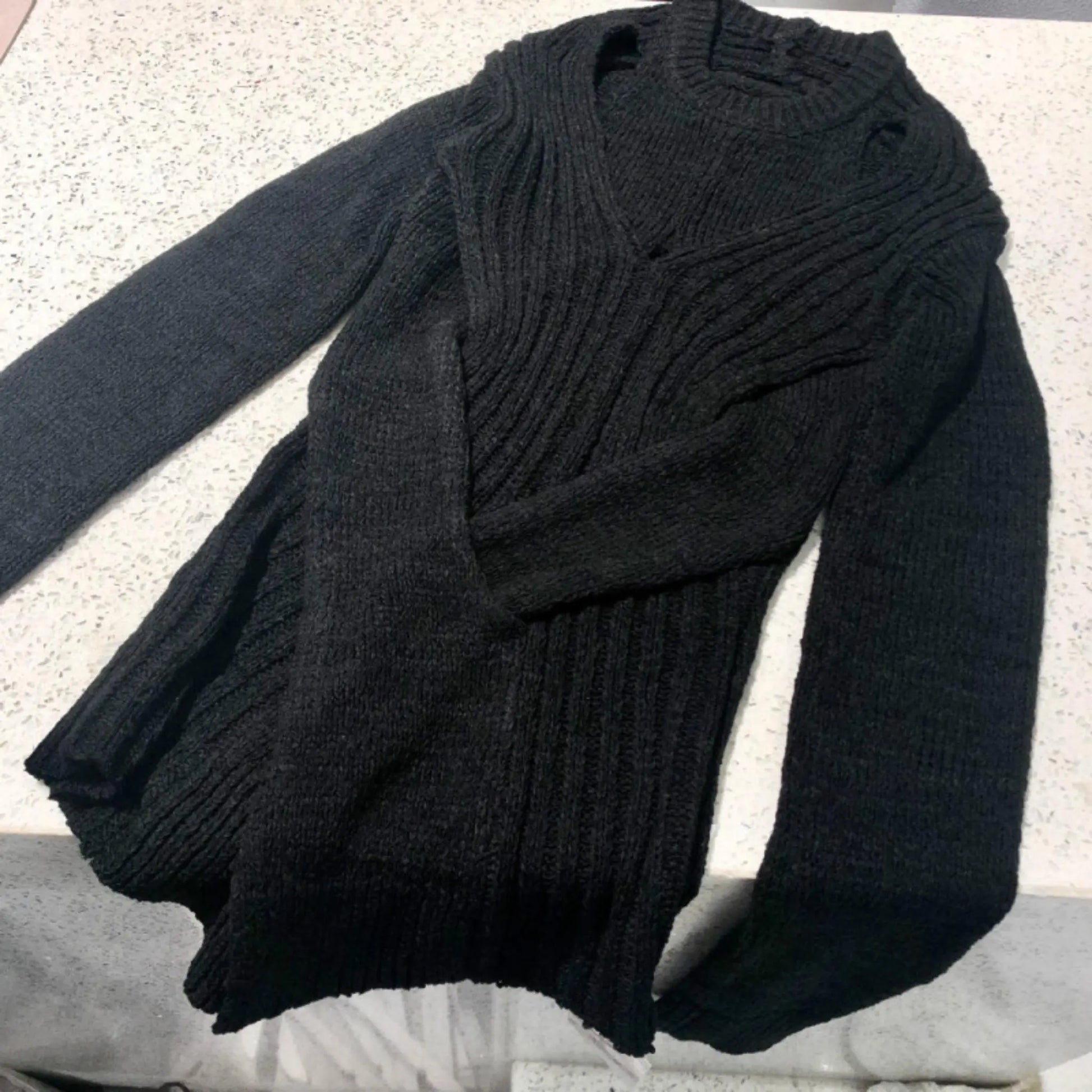 Asymmetric Sweater OCS Trade Co., Ltd.